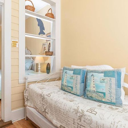 Sea View Cottage Tybee Island Exterior photo